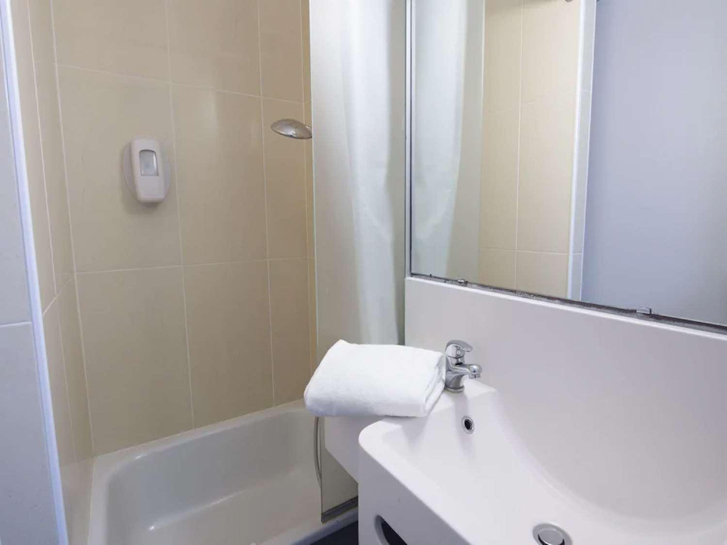 Kyriad Direct Clermont Ferrand Nord Gerzat Kültér fotó